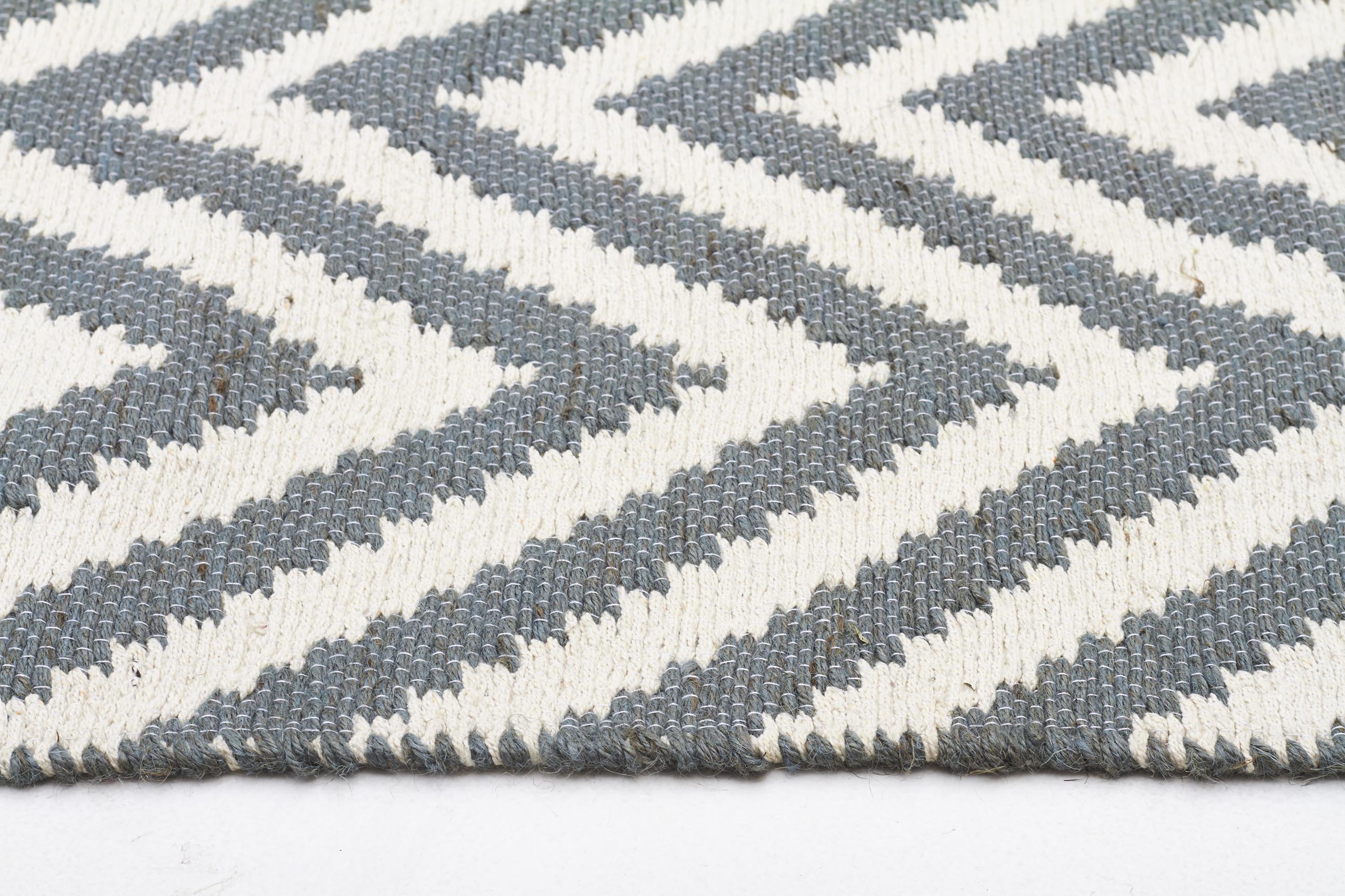 Skylar Rug Chevron Blue - Image 2