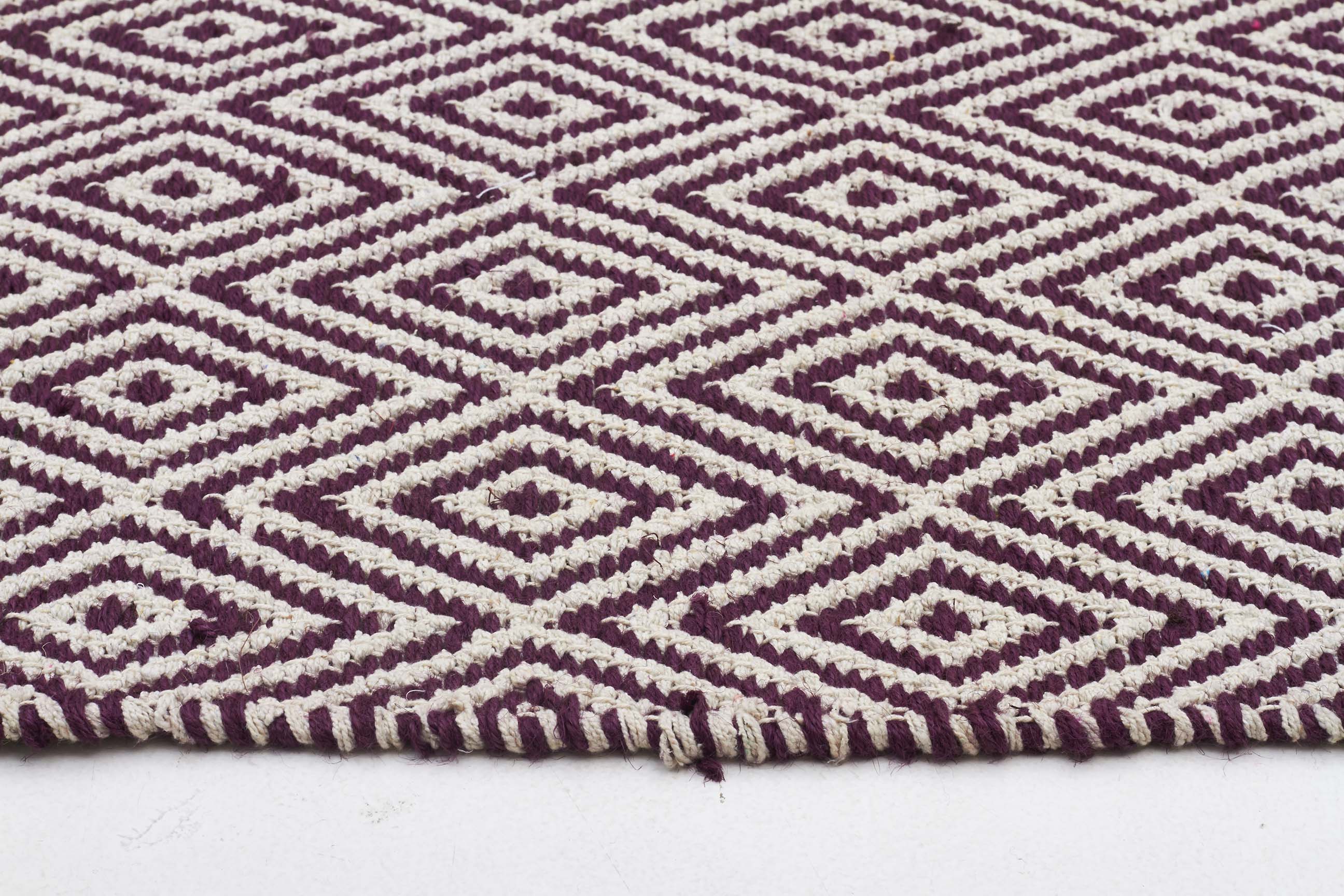 Skylar Rug Diamond Purple - Image 4