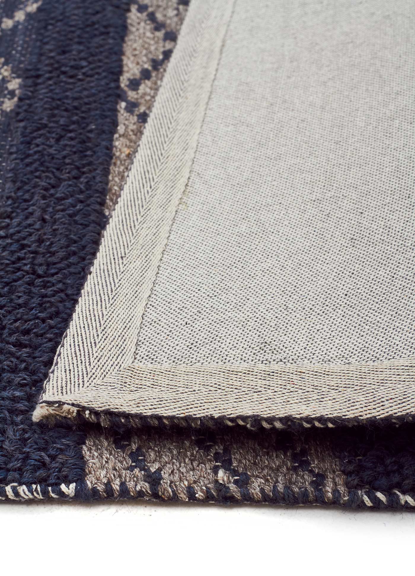 Quasi Rug 7501 Teal - Image 3